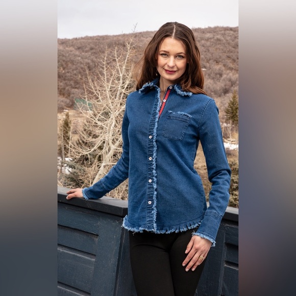 Tizzie LS Denim Ruffle Edge Button Up Shirt NWOT - Picture 7 of 7